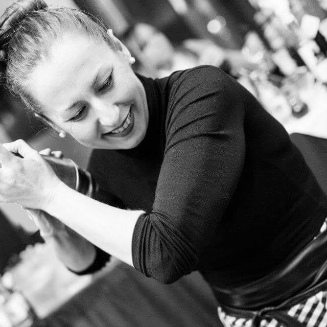 Cuando el arte del bar lo transmitía un bartender Elisa Libertad Vidal