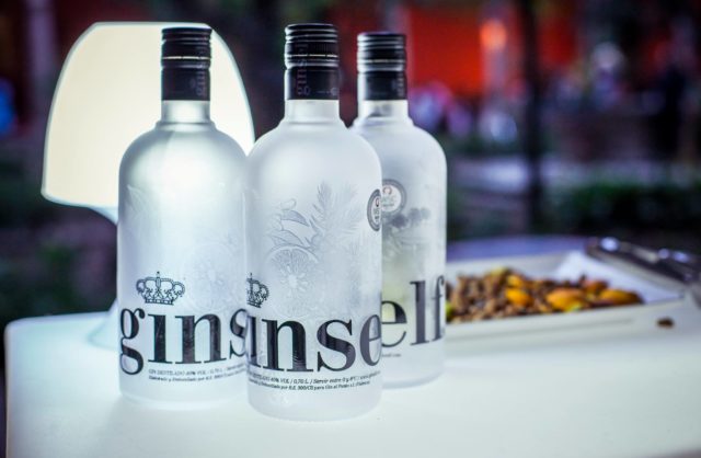 Ginebra Ginself Ginebra Ginself