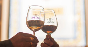 Bodegas Lustau revalida su título de Bodega más premiada de Jerez