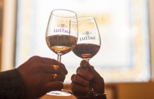 Bodegas Lustau revalida su título de Bodega más premiada de Jerez