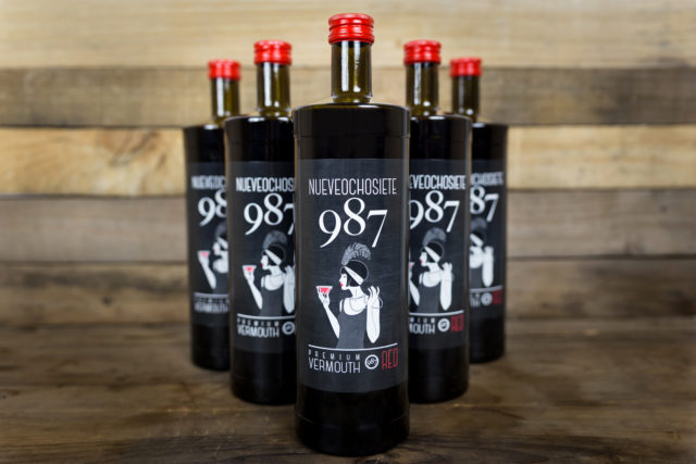 987 lanza su primer vermouth con un guiño a los años 20.