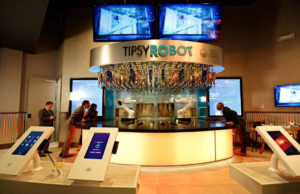 Robots tras la barra de bar ?