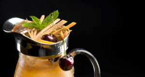 Summer street Parade, Javier de Las Muelas Maker ́s Mark y Dry Martini By Javier de las Muelas,