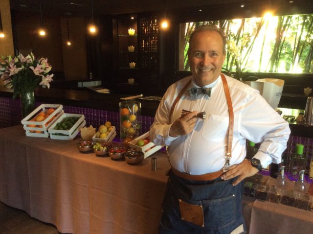 Dime una cosa ¿ conoces tu bar ?