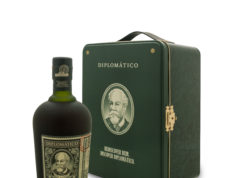 La Navidad con Reserva Exclusiva De Ron Diplomático RESERVA EXCLUSIVA DE RON DIPLOMÁTICO