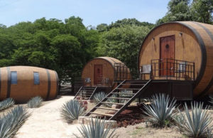México. Hotel en el que se puede dormir en barricas de tequila