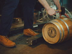 La moda de destilar en el bar