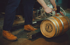 La moda de destilar en el bar