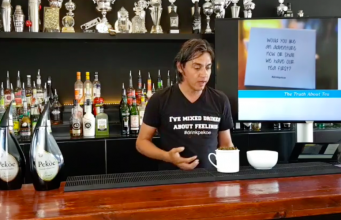 Robert Schinkel live