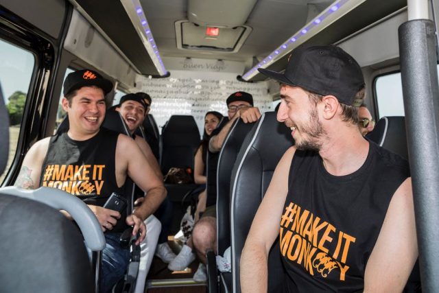 Monkey Shoulder mezcla a los bartenders