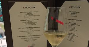 Artisian Selection marida el alto nivel de destilados con un menú degustación