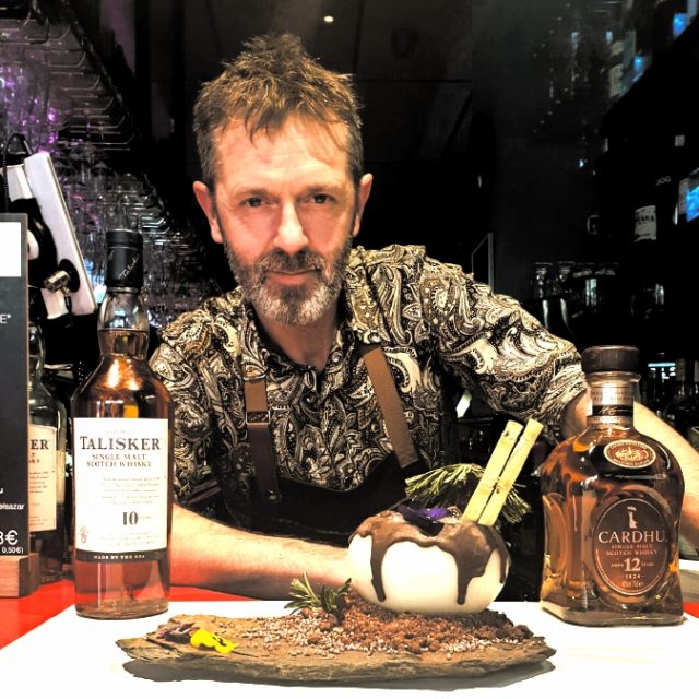 Cóctel de Talisker y Cardhú by Jesús Ortiz Carrasco