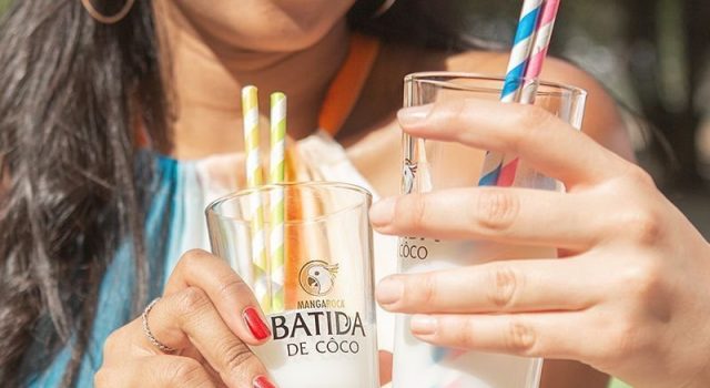 Mangaroca batida de coco