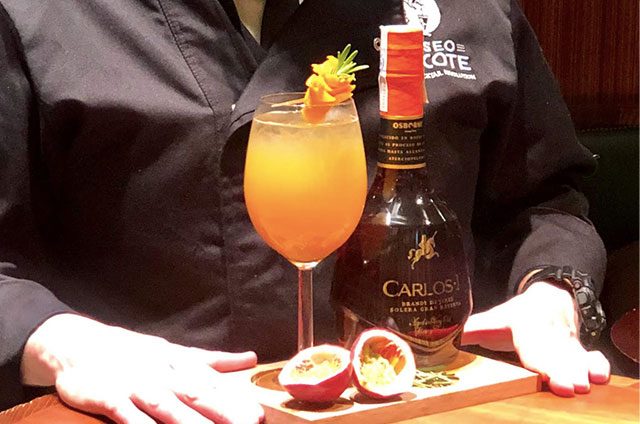 Cóctel de Brandy Carlos I by Nacho Zamora, Museo Chicote