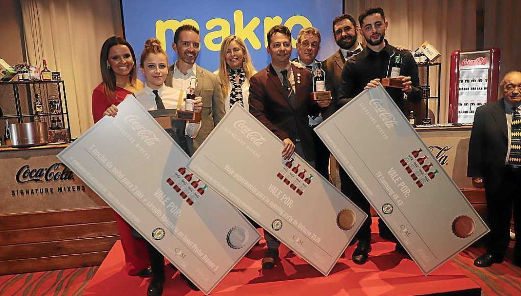 Fernando Calderón, del Platja de Muro Village, gana el Concurso de Coctelería de Coca-Cola