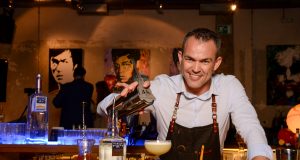 Ivan Talens, masterclass sobre flores comestibles en coctelería. The Alchemist Club