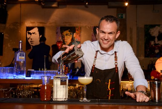 Ivan Talens, masterclass sobre flores comestibles en coctelería. The Alchemist Club