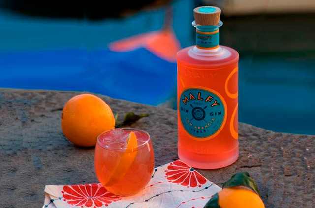 ESTE VERANO, TÚ ERES EL EXPERTO EN GIN TONIC