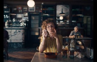 Coca Cola llama a volver a los bares