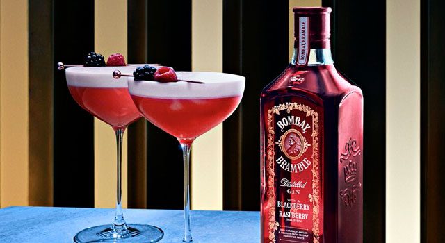 CÓCTEL ‘CLOVER CLUB’ PARA SAN VALENTIN DE BOMBAY BRAMBLE