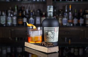 Esta Semana Santa, disfruta de las Procesiones Diplomático Old Fashioned