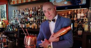 LAS PUNTADAS DE DOMIN