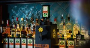 JÄGERMEISTER A LA TEMPERATURA PERFECTA TAMBIÉN EN CASA: LA MARCA REGALA 56 ICE COLD MACHINE