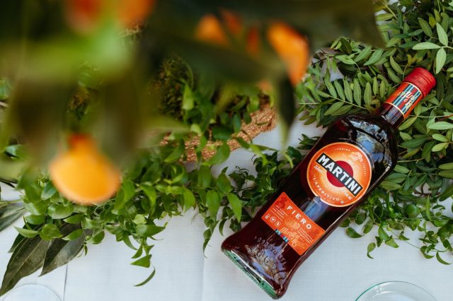 MARTINI LLAMA A RECONECTAR CON LOS AMIGOS Y A DISFRUTAR DE UN MARTINI FIERO & TONIC EN EL DÍA INTERNACIONAL DE LA AMISTAD