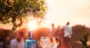 BOMBAY SAPPHIRE® CELEBRA EL LANZAMIENTO DE LA EDICIÓN LIMITADA ‘SUNSET’ CON LA PRIMERA GALERÍA DE ARTE NFT DE UN GIN