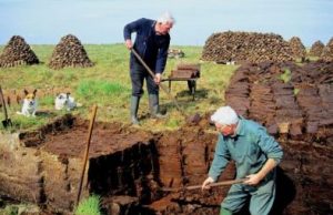 LA TURBA…, EL FUEGO DE LAS ENTRAÑAS DE ESCOCIA