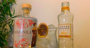 Demanila Gin el mantón de Madrid hecho Ginebra