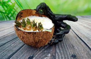 Mezcal desde la barra del bar Tinerfe, en el H10 Tenerife Playa.