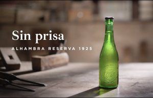 Alhambra Reserva 1925, la icónica cerveza de fermentación lenta, presenta su nueva campaña: SIN PRISA