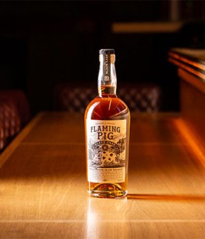 Flaming Pig, el whiskey irlandés premium marcado por el fuego