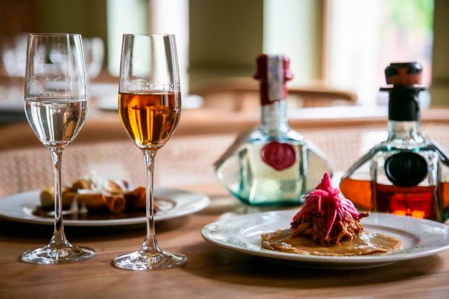 MESTIZO MADRID presenta su Cata Maridada de mezcal joven y añejo Dohba