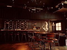 SACKMAN inaugura la destilería urbana y el espacio de ocio más actual