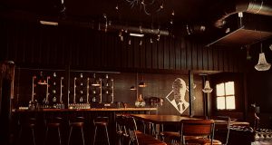 SACKMAN inaugura la destilería urbana y el espacio de ocio más actual