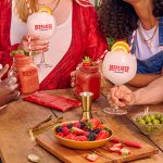 BEEFEATER_DRY_PINKSTRAWBERRY_DIGITALASSET_URBANSUMMER_IMAGE_LIFESTYLE_DRY-&-PINK-GINITA_16X9