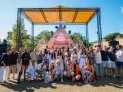 Ron Barceló cierra el verano con un planazo en Cádiz repleto de VIPs en plena naturaleza Invitados VIPs Barceló