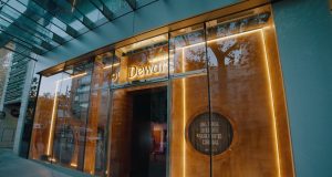 DEWAR’S INAUGURA EN MADRID DEWAR’S EXPERIMENTA. DEWAR’S,