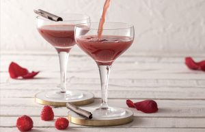 Red Valentine, el cóctel con el que celebrar el amor con Ron Diplomático