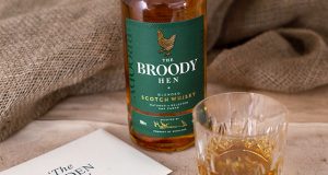 Broody Hen Blended Scotch Whisky y Broody Hen Single Malt 10 Años