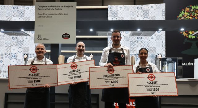 DAVID QUIRÓS, DE ESPACIO QUIRÓS (TORREJÓN DE ARDOZ), GANADOR DEL 8 o CAMPEONATO DE TIRAJE DE CERVEZA ESTRELLA GALICIA