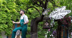 Hendrick’s Gin llega al éxtasis de la primavera presentando Flora Adora en Sociedad