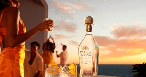 TEQUILA PATRÓN EL CIELO LLEGA PARA HACER BRILLAR EL VERANO.