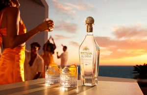 TEQUILA PATRÓN EL CIELO LLEGA PARA HACER BRILLAR EL VERANO.