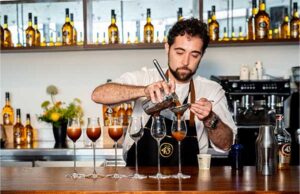 Víctor de Vera consigue el primer premio en Licor 43 Bartenders & Baristas Challenge España 2023