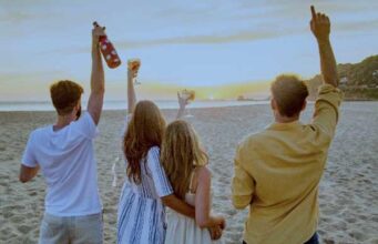 Cinco recetas mediterráneas maridadas con Lolea para celebrar el Día Mundial de la Tapa