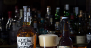 Flaming Pig Irish Whiskey y La Quince Brewing Company