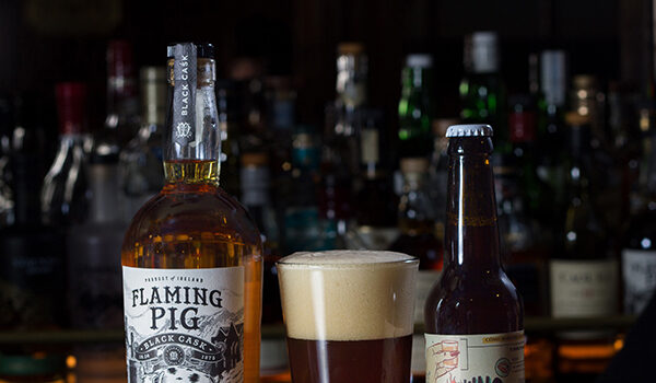 Flaming Pig Irish Whiskey y La Quince Brewing Company